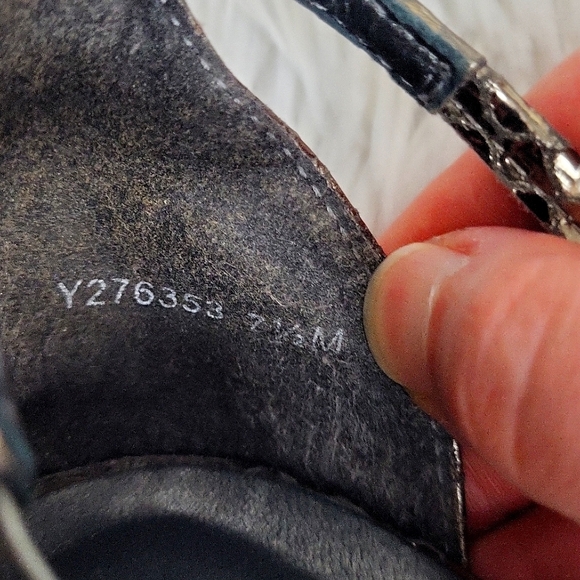 Stuart Weitzman AwayWeGo Lead Serpent Demi Wedge Sandals, Size 7.5M - Picture 13 of 13